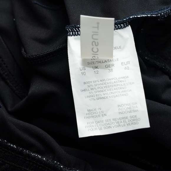 Magicsuit | Ellie Via Roma Halter V-Neck Swim Dress - Picture 14 of 14